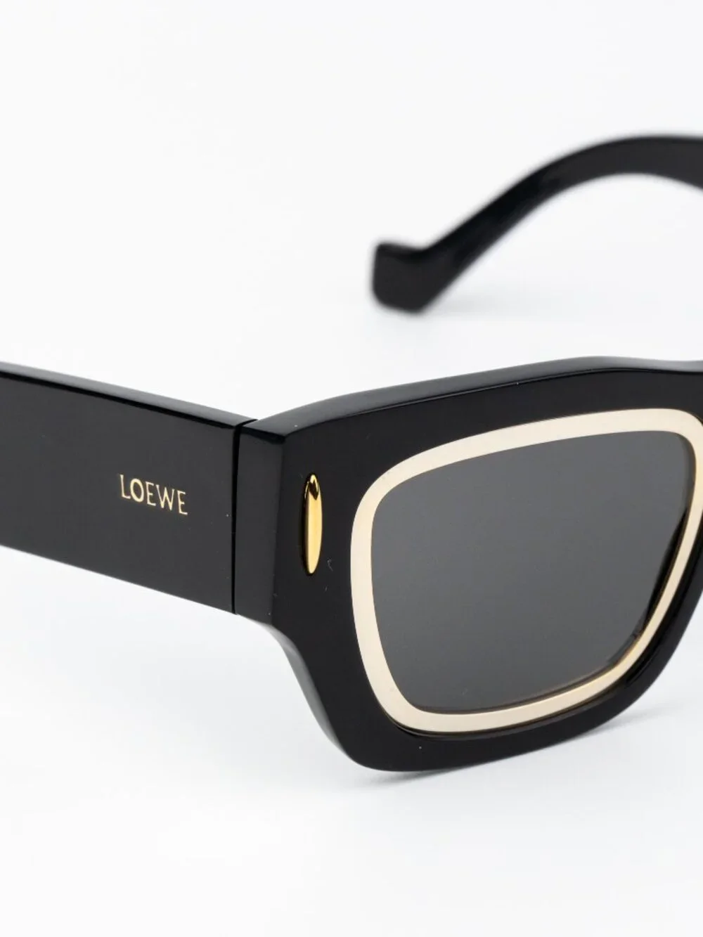Loewe men sunglasses